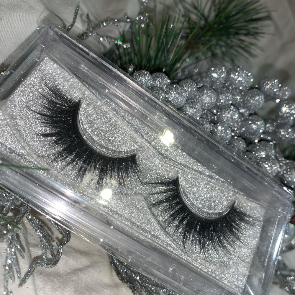 Lashes